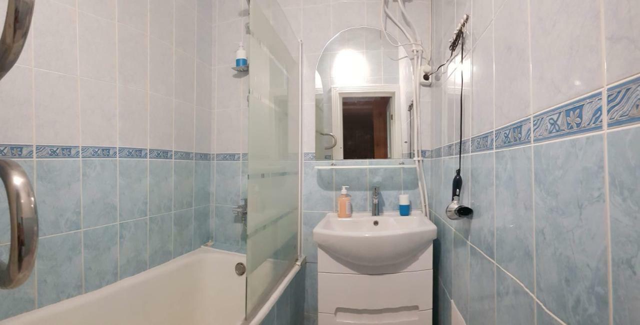Kyiv Top Location 60M2 Apt In Old City Fast Wifi Selfchekin Luaran gambar