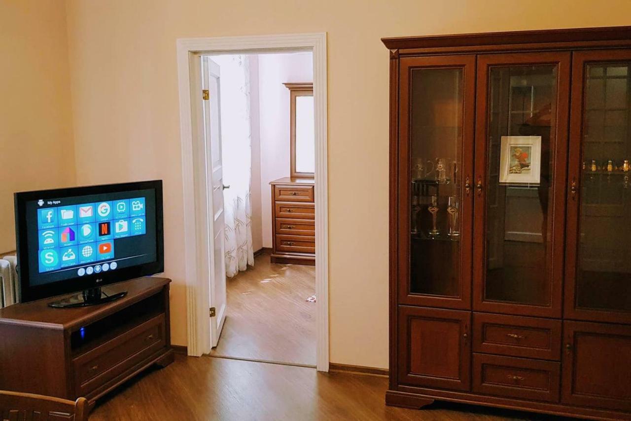 Kyiv Top Location 60M2 Apt In Old City Fast Wifi Selfchekin Luaran gambar